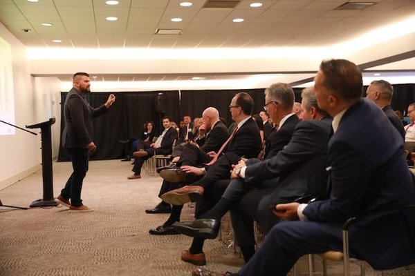 Comment la communication orale peut influencer les décisions en entreprise ?