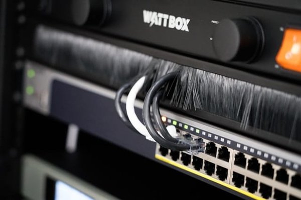 Les Fondamentaux du Câblage de Serveur Informatique: Guide Pratique pour Débutants